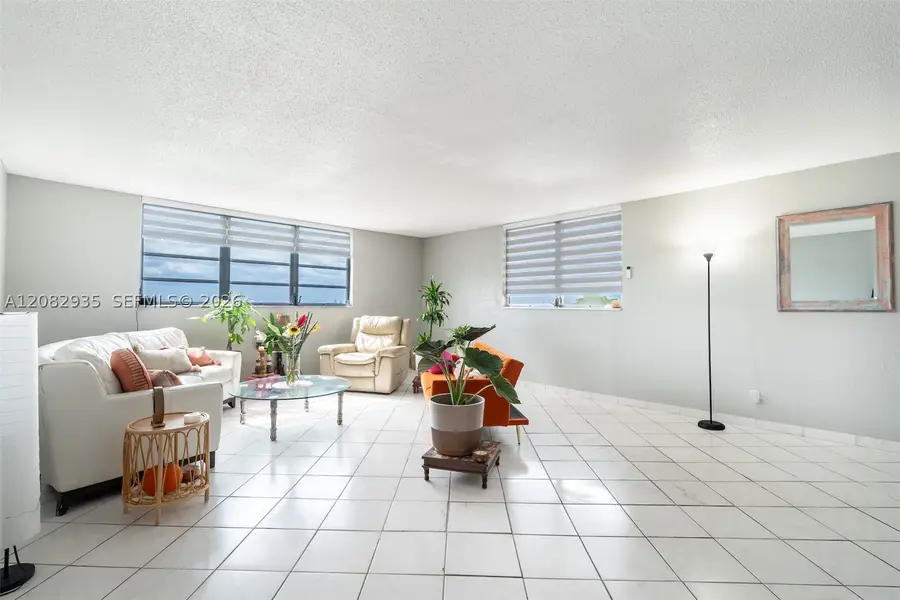 1811 Jefferson St #601, Hollywood, FL 33020 - #3