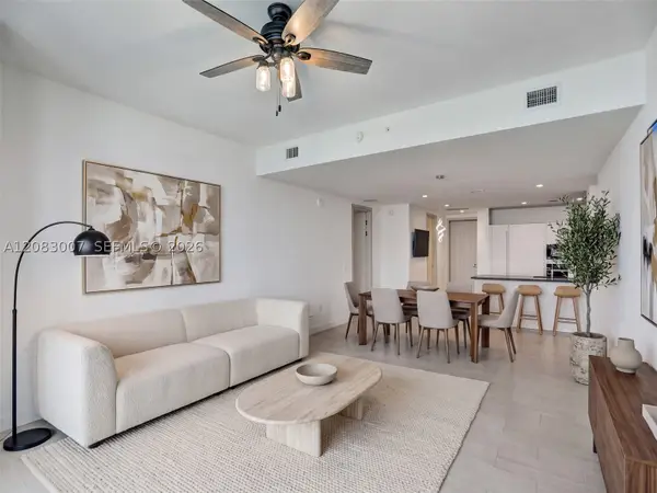 1000 Brickell Plz #PH5103, Miami, FL 33131