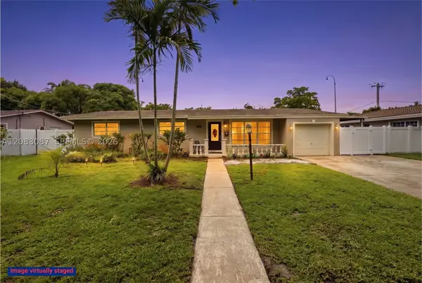 4750 NW 1st St, Plantation, FL 33317