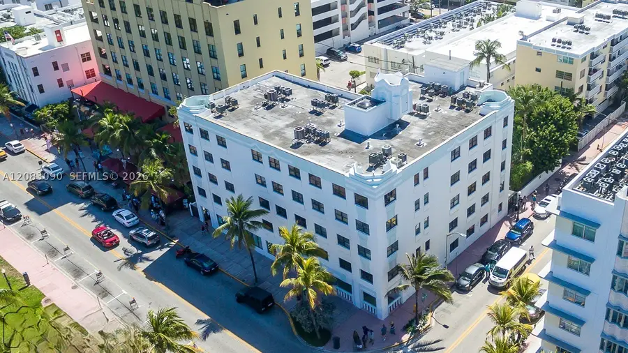 1390 Ocean Dr #201, Miami Beach, FL 33139 - #2