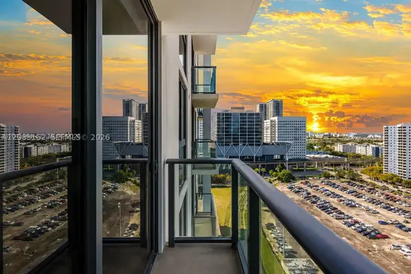 11 NE 6th St #1712, Miami, FL 33132
