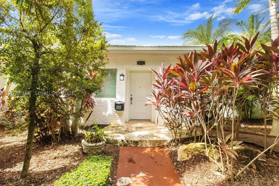 615 Santurce Ave, Coral Gables, FL 33143 - #2