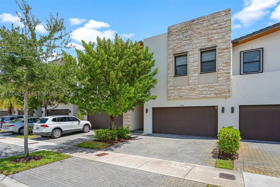 7923 NW 104th Ct, Doral, FL 33178 - #2
