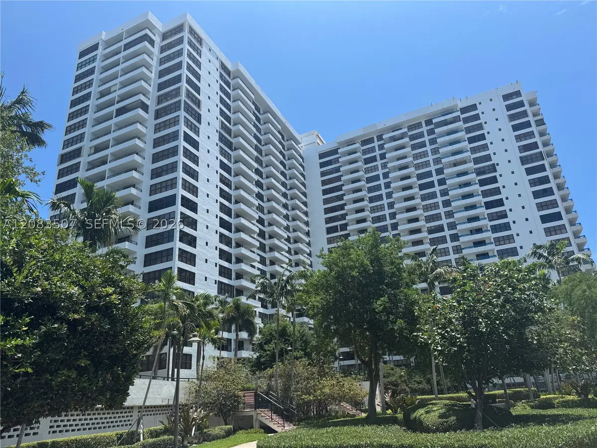 2500 Parkview Dr #1109, Hallandale Beach, FL 33009 - #1