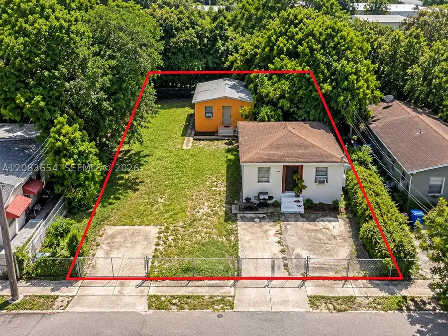 722 NW 53rd St, Miami, FL 33127 - #2