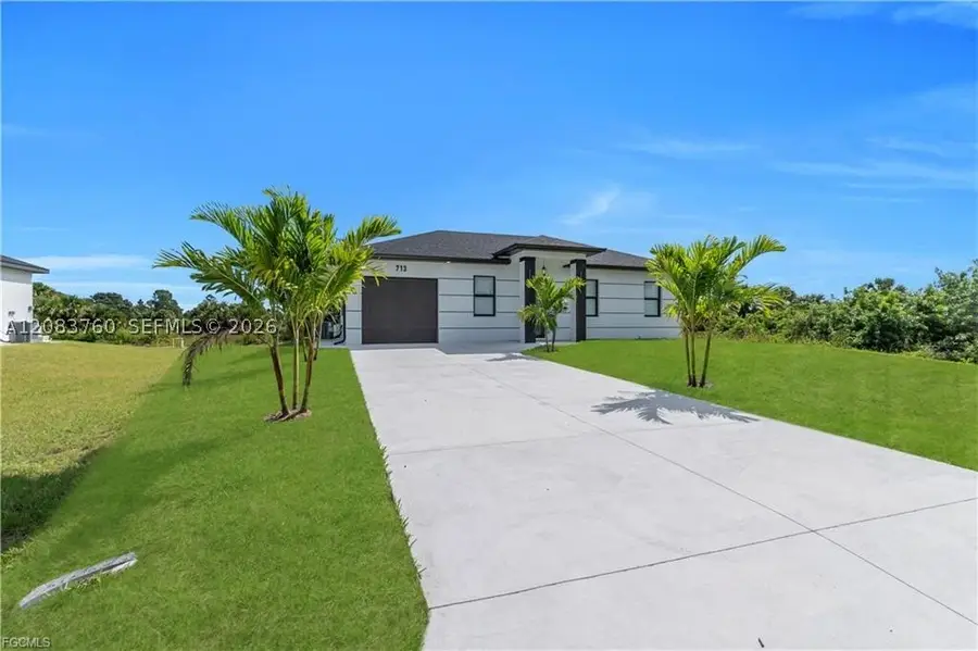711 Roma Ave, Lehigh Acres, FL 33974 - #3