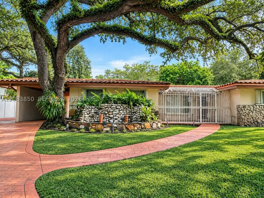 2161 NE 190th Ter, Miami, FL 33179 - #2