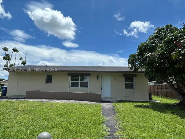 3270 NW 196th Ln, Miami Gardens, FL 33056
