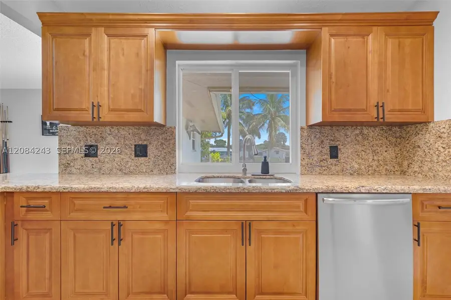 6121 SW 16th St, Plantation, FL 33317 - #3