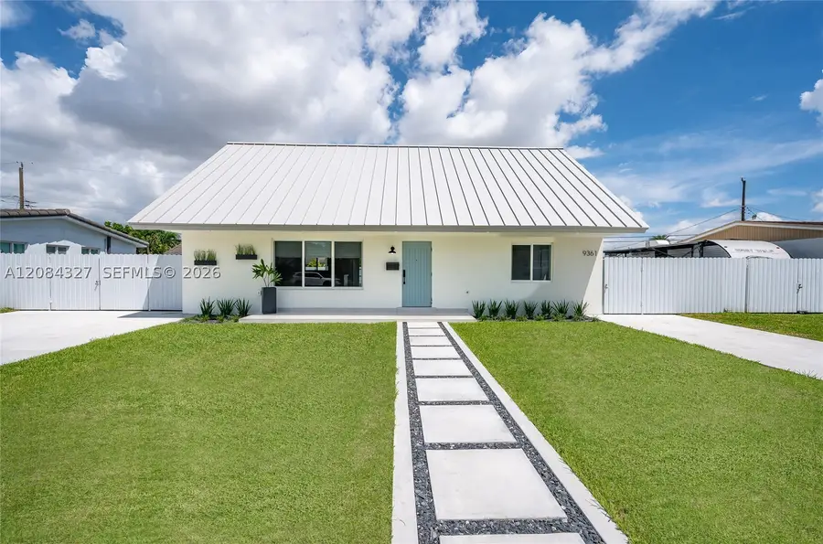 9361 SW 27th St, Miami, FL 33165 - #3