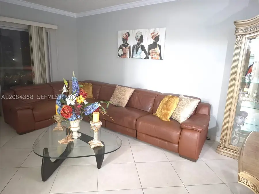 4400 Hillcrest Dr #300-B, Hollywood, FL 33021 - #3