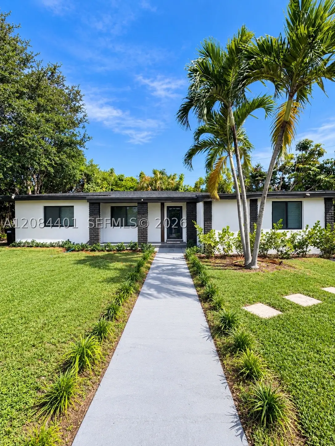 930 NE 163rd St, North Miami Beach, FL 33162 - #1