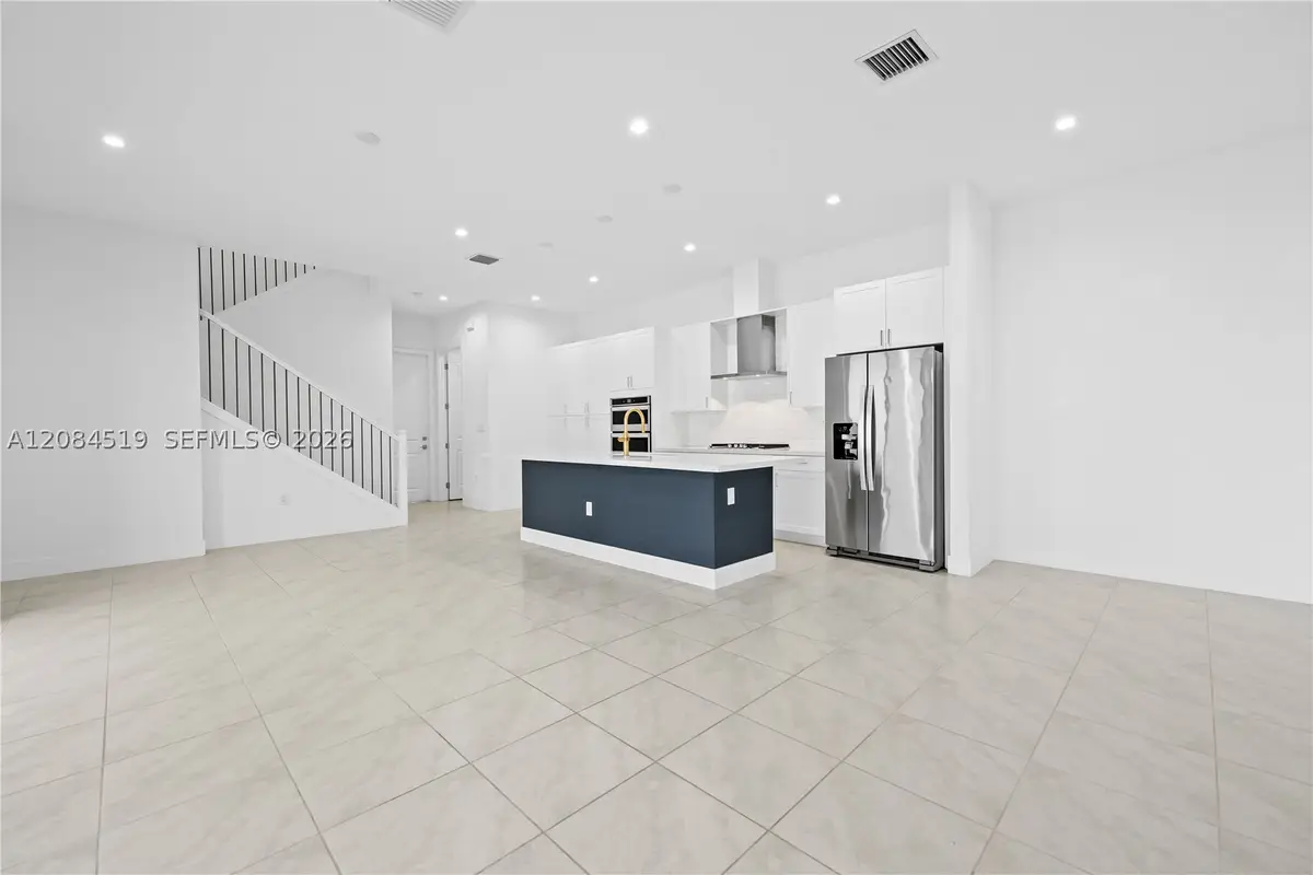 4402 NW 81st Ave, Doral, FL 33166 - #1