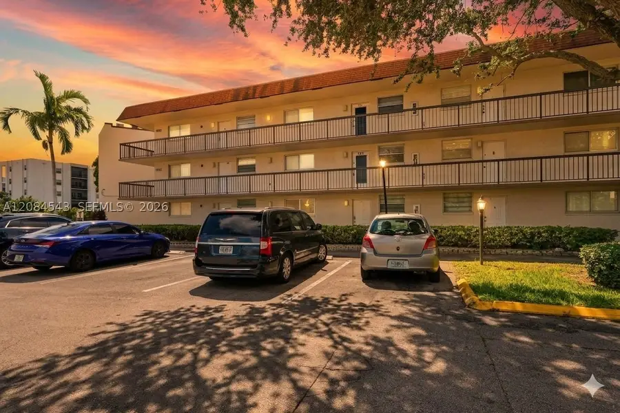 7400 NW 17th St #107, Plantation, FL 33313 - #2