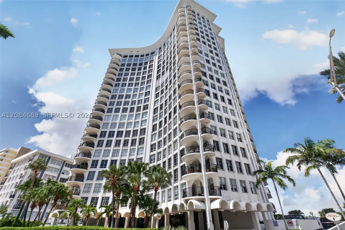 5660 W Collins Ave #6D, Miami Beach, FL 33140 - #1