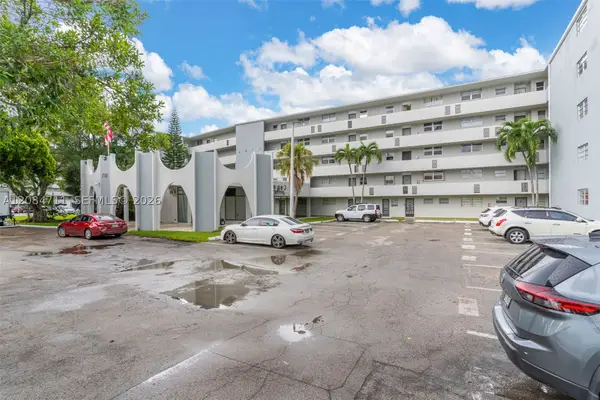 1700 NE 191st St #508, Miami, FL 33179