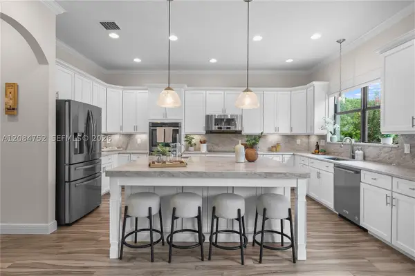 8142 Bradford Way, Parkland, FL 33076