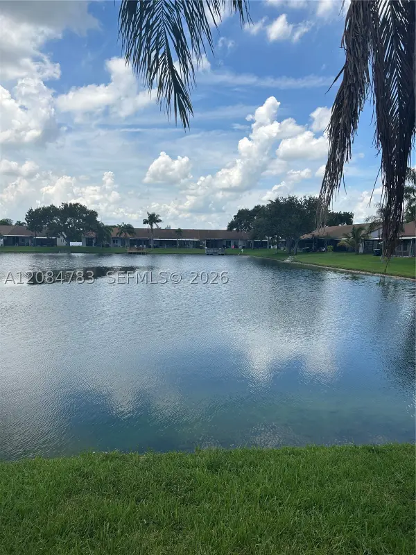 5587 Park Rd, Dania Beach, FL 33312
