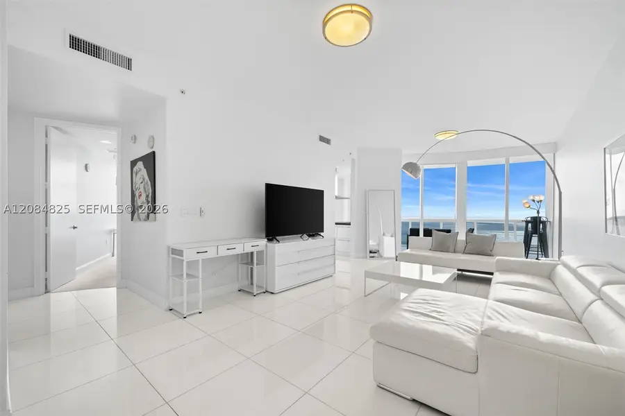 18201 Collins Ave #4709, Sunny Isles Beach, FL 33160 - #3