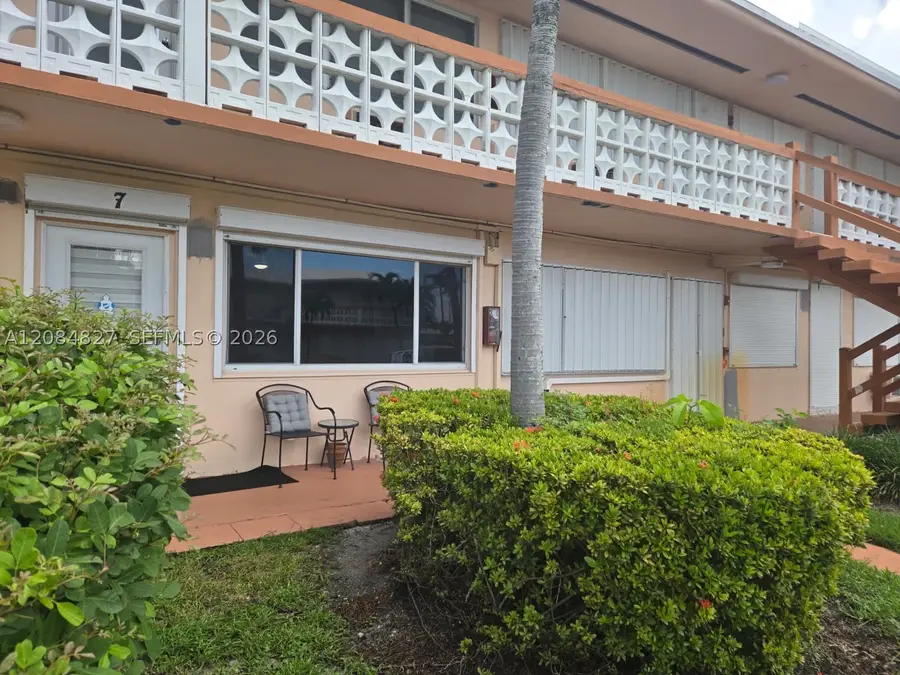 900 SW 11th Ave #7C, Hallandale Beach, FL 33009 - #2