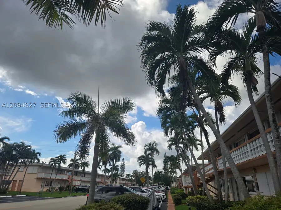 900 SW 11th Ave #7C, Hallandale Beach, FL 33009 - #3