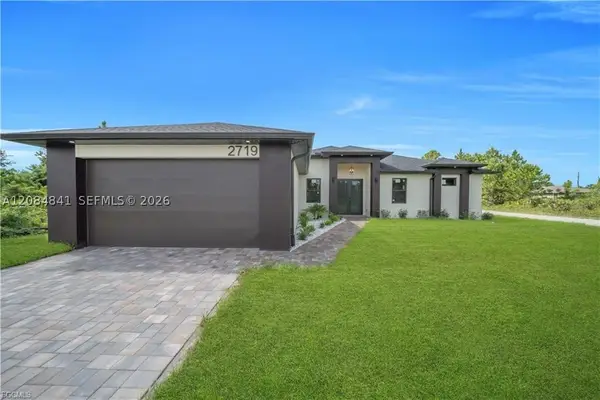 2719 33rd St W, Lehigh Acres, FL 33971