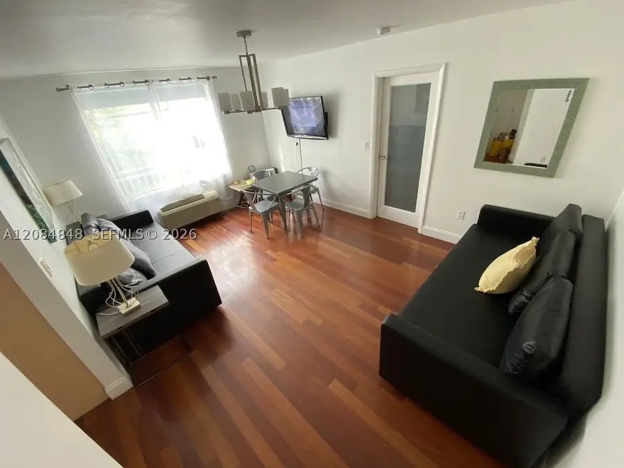 420 15th St #205, Miami Beach, FL 33139 - #3