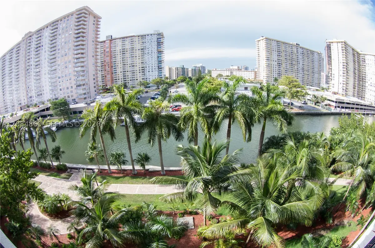 17150 N Bay Rd #2512, Sunny Isles Beach, FL 33160 - #1