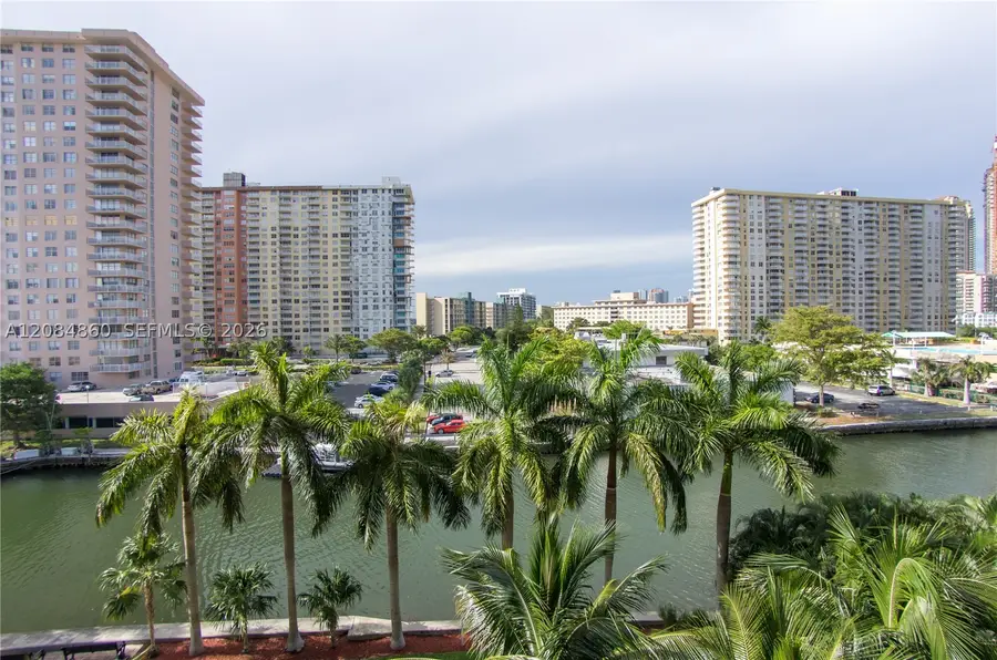 17150 N Bay Rd #2512, Sunny Isles Beach, FL 33160 - #2