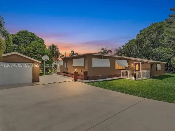 5220 SW 26th Ave, Dania Beach, FL 33312