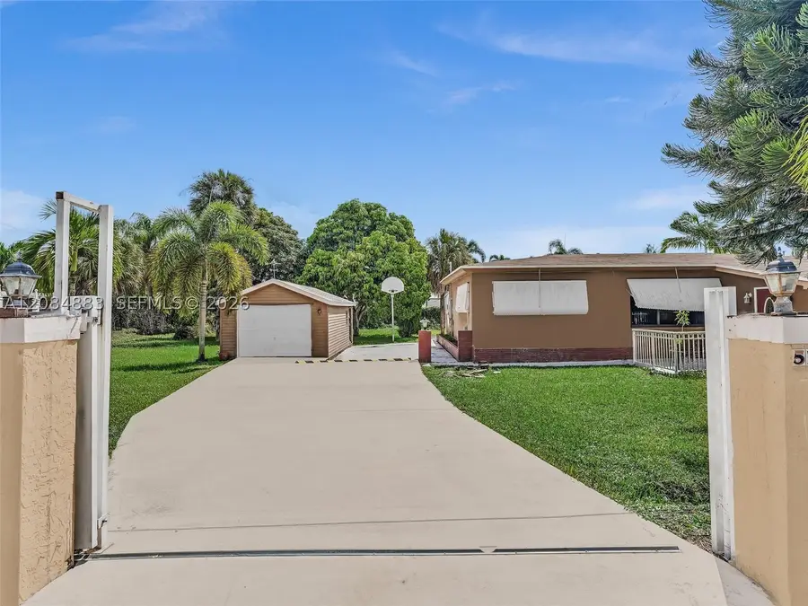 5220 SW 26th Ave, Dania Beach, FL 33312 - #3