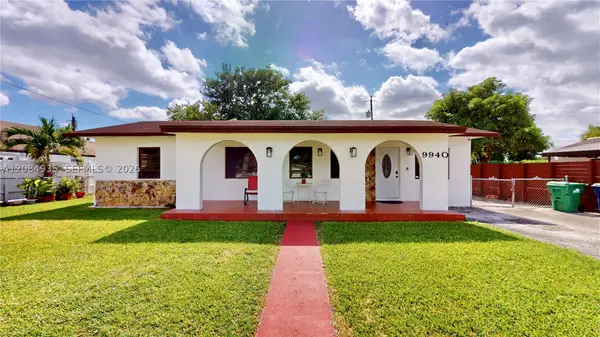 9940 SW 48th St, Miami, FL 33165