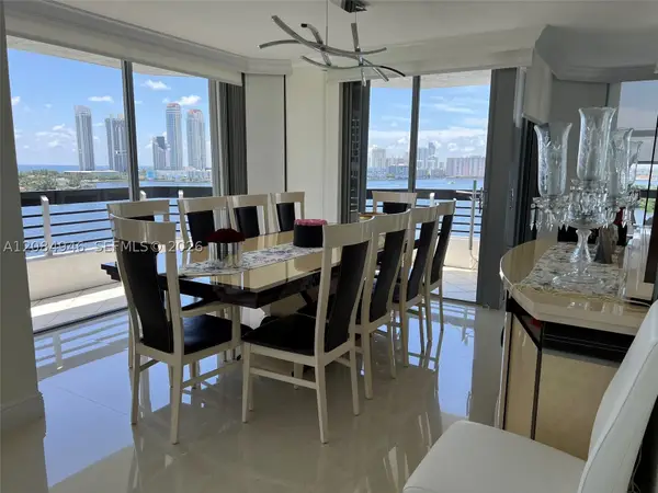 3530 Mystic Pointe Dr #1215, Aventura, FL 33180