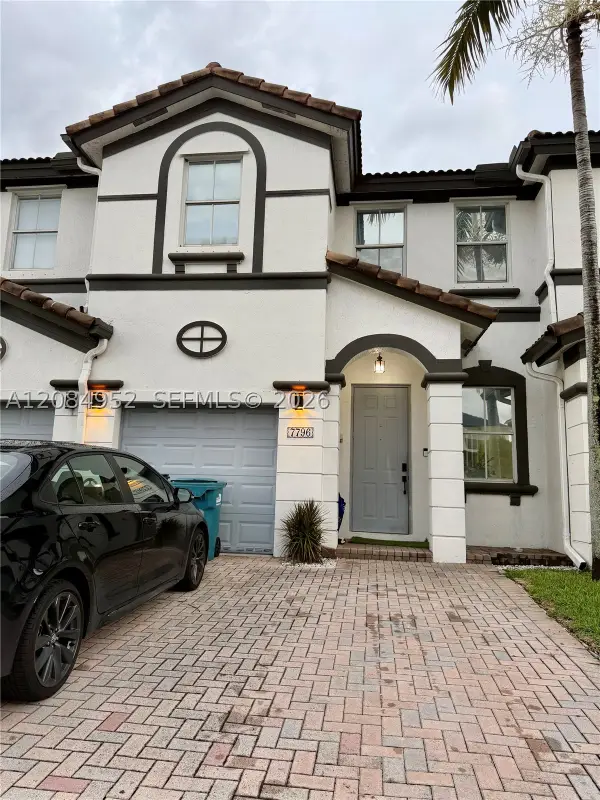 7796 NW 114th Pl, Doral, FL 33178