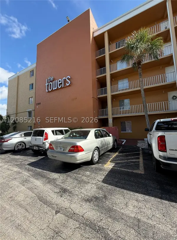 2366 E Mall Dr #308, Fort Myers, FL 33901