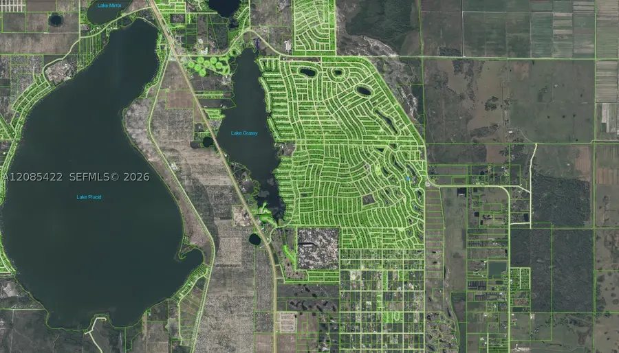 252 Crystal Lake Dr, Lake Placid, FL 33852 - #3