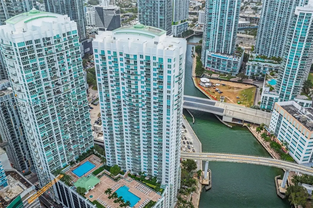 31 SE 5th St #2808, Miami, FL 33131 - #1