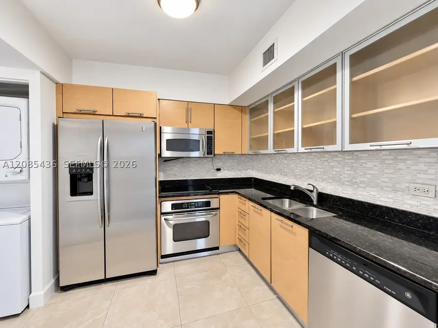 31 SE 5th St #2808, Miami, FL 33131 - #3