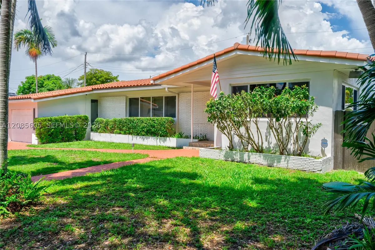 2161 NE 171st St, North Miami Beach, FL 33162 - #1