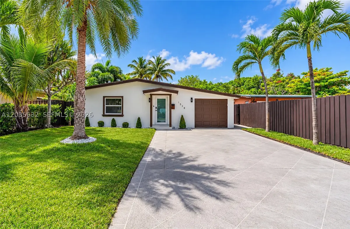 1525 NE 18th Ave, Fort Lauderdale, FL 33304 - #1