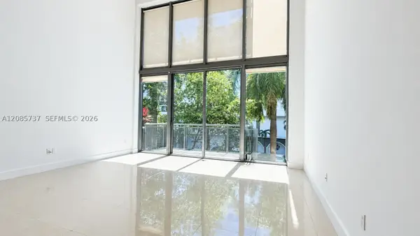 6000 Collins Ave #305, Miami Beach, FL 33140