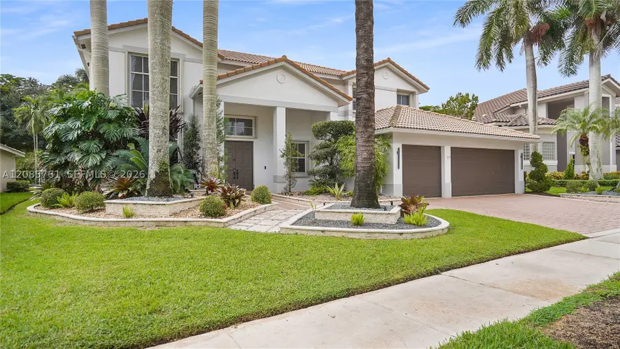 1606 Victoria Pointe Cir, Weston, FL 33327 - #2