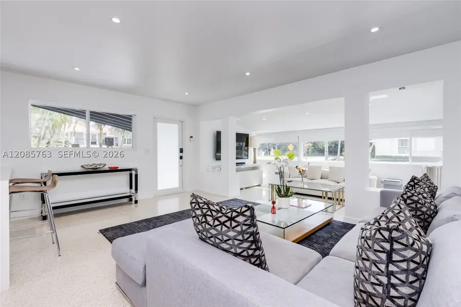 Address Withheld By Seller, Miami, FL 33138 - #3