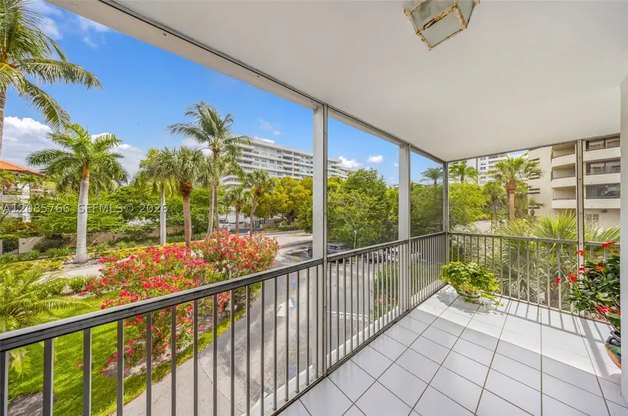 150 Ocean Lane Dr #2H, Key Biscayne, FL 33149 - #3