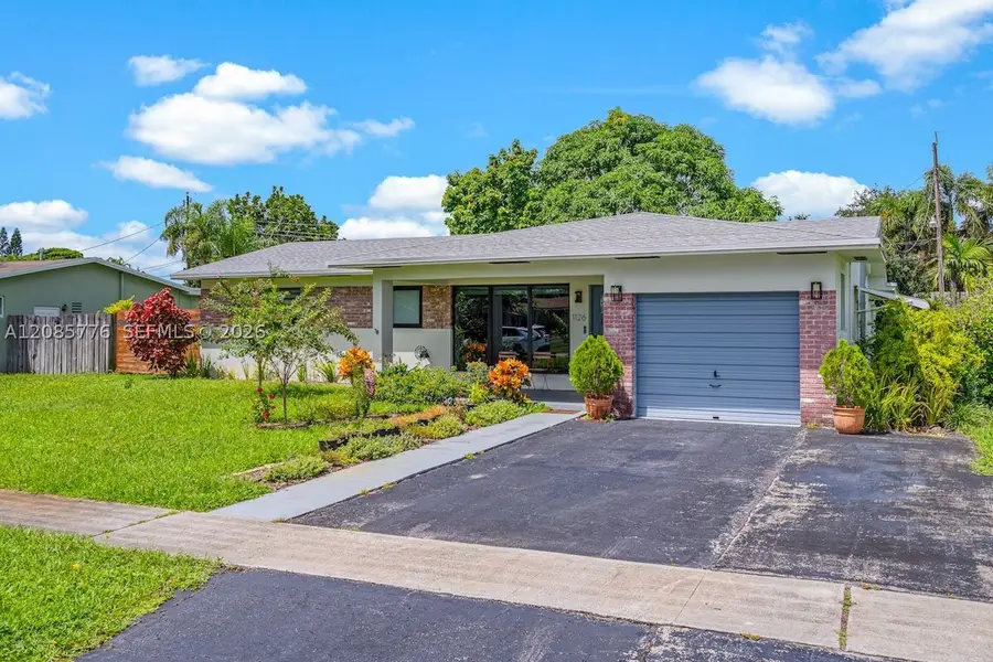 1126 E Hawthorne Cir, Hollywood, FL 33021 - #2