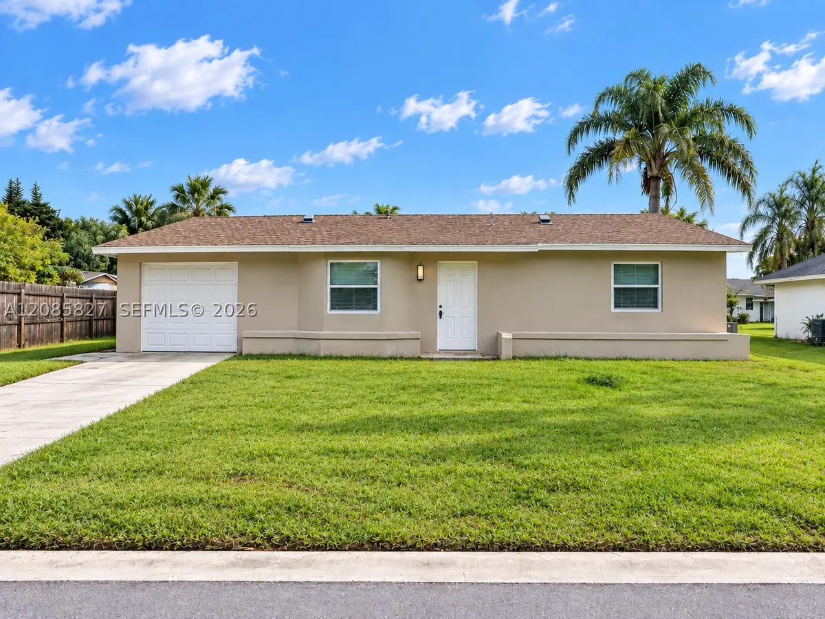 643 SW Ivanhoe Dr, Port Saint Lucie, FL 34983 - #1