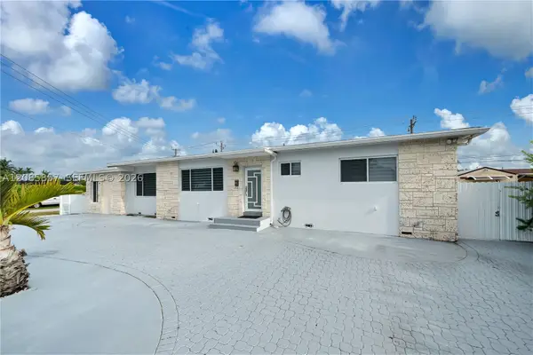 9365 SW 44th St, Miami, FL 33165