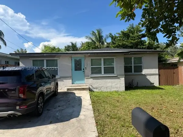 1157 NE 112th St, Miami, FL 33161
