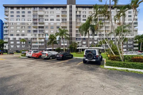 3850 Washington St #808, Hollywood, FL 33021