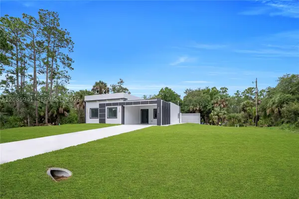 3304 E 15th St, Lehigh Acres, FL 33972